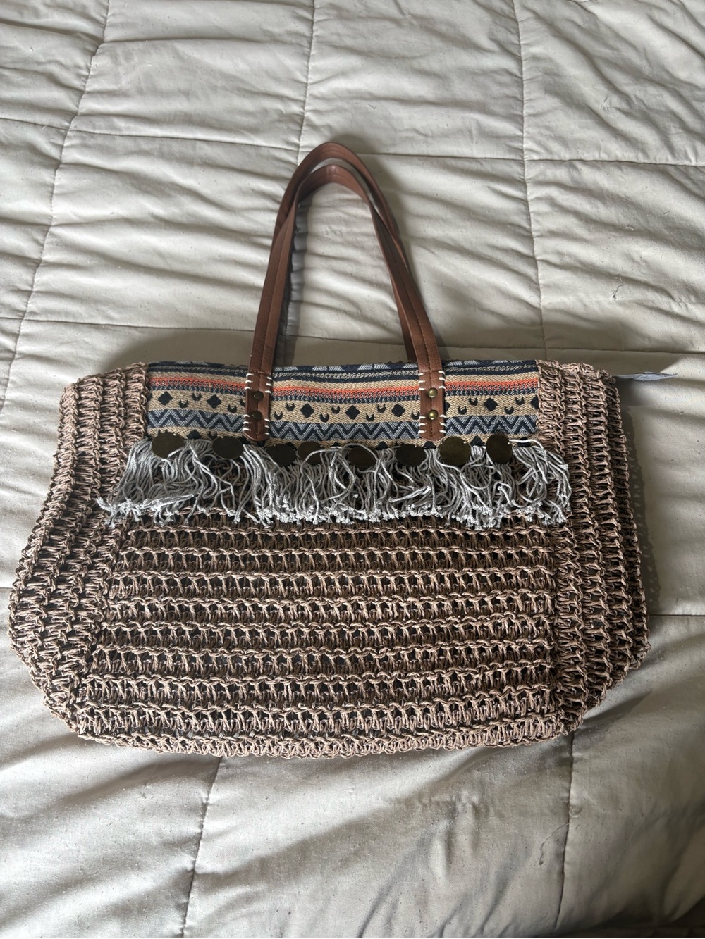 Sun n Sand woven boho beach bag travel zip closure shoulder strap tassel